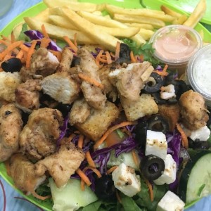 Pollo al grill con ensalada