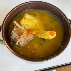 Sopa de res