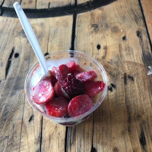 fresas con mora con leche condelsada