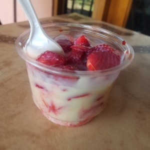 fresas con leche condensada