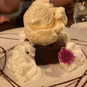 Brownie con Helado