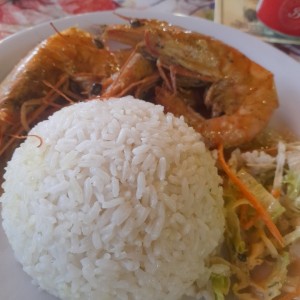 langostinos al curry y leche de coco