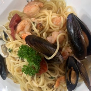 espaguetti con mariscos