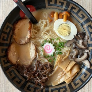 Tonkotsu ramen 