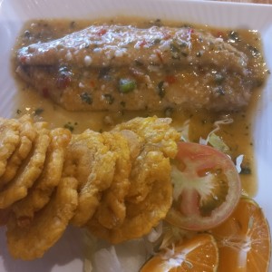 DEL MAR - Filete de corvina al ajillo