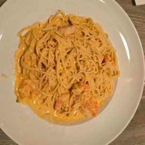 Spaguetti con Camarones