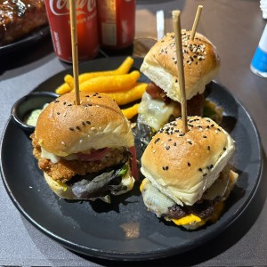 Slider mini burgers