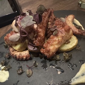 Cortes Importados - Pulpo al Carbón