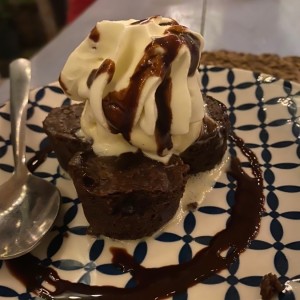 Brownie con helado