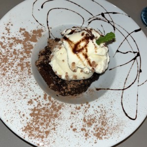 Brownie con helado