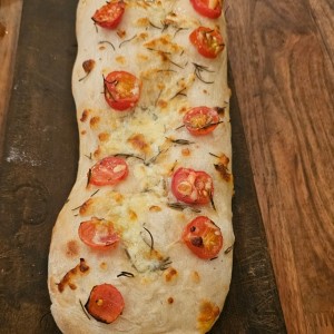 Pan de queso y tomate