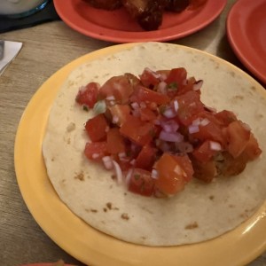 Taco de Milanesa de Pollo Con Pico de Gallo