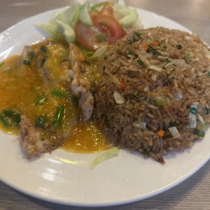 MARISCOS - Corvina al ajillo
