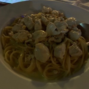 Spaguetti,  chicken and White sauce 