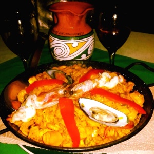 Paella de Mar y Tierra