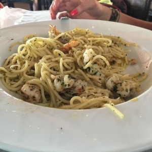 Pasta con camarones