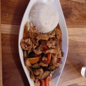 pad krapao de pescado