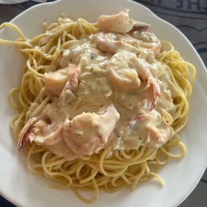 Pasta con camarones