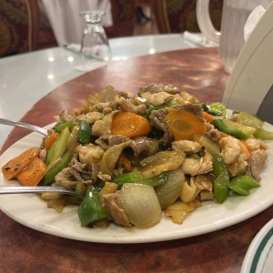 Chow Fun de combinacion 