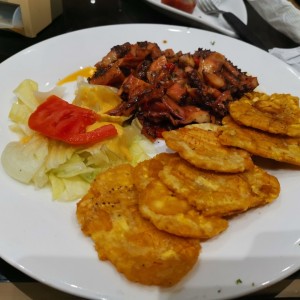 pulpo al ajillo