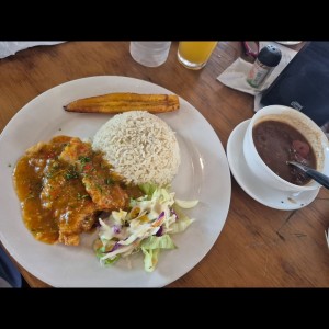 Filete de Corvina al Ajillo