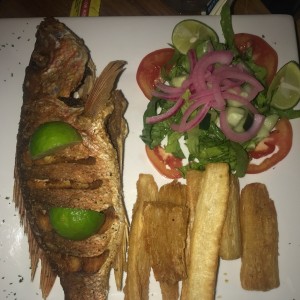 Pargo Rojo con Yuca Frita