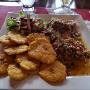 Filete de pescado al ajillo