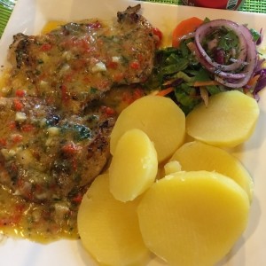 filete de pescado al ajillo