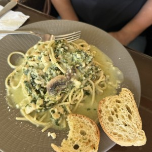 SPAGHETTI A LA REINA