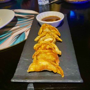 GYOZAS (Pork and Chicken) - Japanese empanada