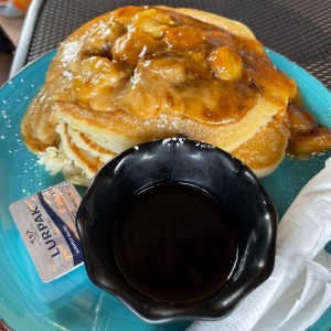 pancakes de banana y caramelo