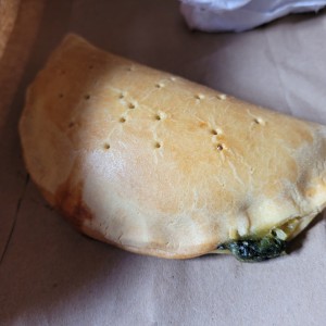 empanada de queso y espinaca