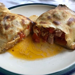 Calzone mediano (ENORME Y RICO)