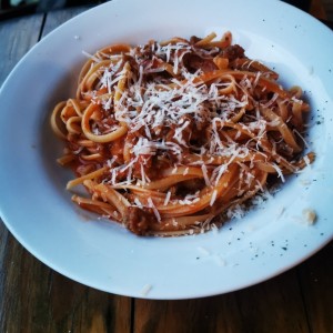 Macarrones bolognesa