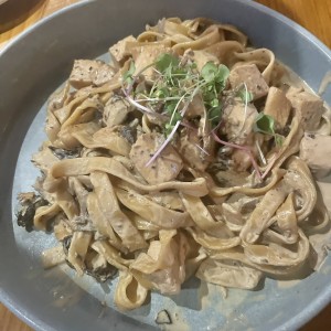 Fettuccine De Pollo Trufado