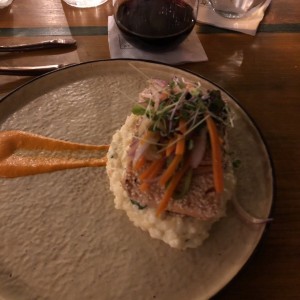 Salmon en pure de yuca