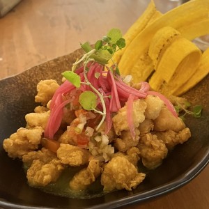 CEVICHE FRITO CON LECHE DE TIGRE