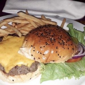 cheeseburger de angus 