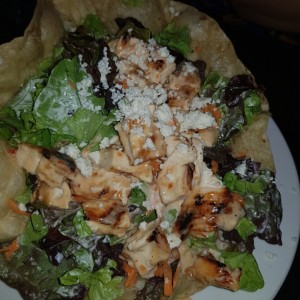 boom boom salad con pollo