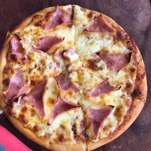 Pizza de Jamon