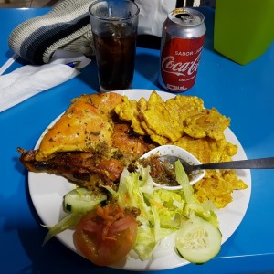 Pollo con patacones