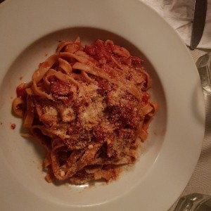 fettucine alla amatriciana