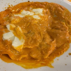 raviolis de calabaza en salsa rosada 