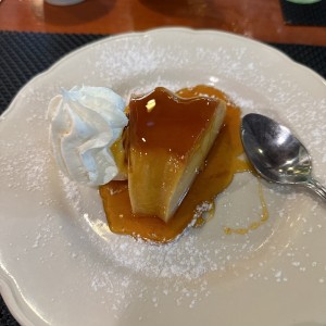 Flan de la casa