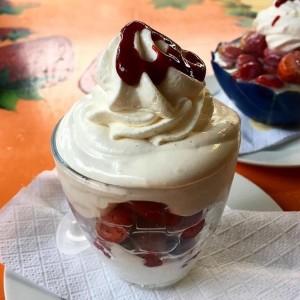 Fresas con Crema de Coco (sin gluten/ paleo)