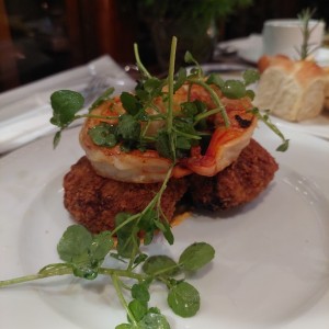 Croquetas de Platano maduro con langostinos ali-oli