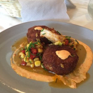 Croquetas de platano y langostinos