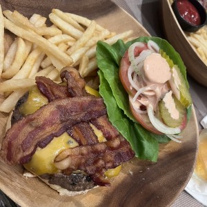 Platos Fuertes - Hamburguesa de Angus