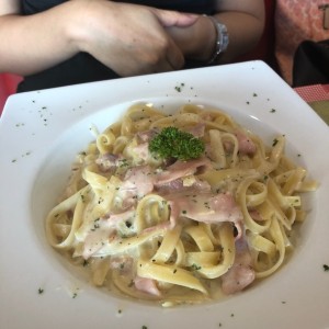 fettuccini alfredo 