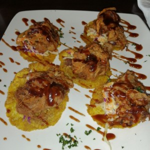 Patacones con pulled pork